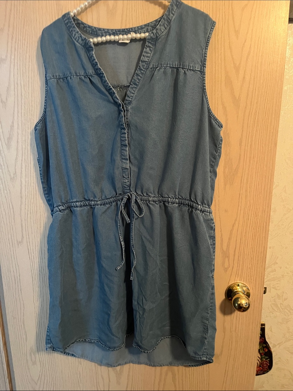 Sleeveless Blue Denim-Look Woman’s Dress